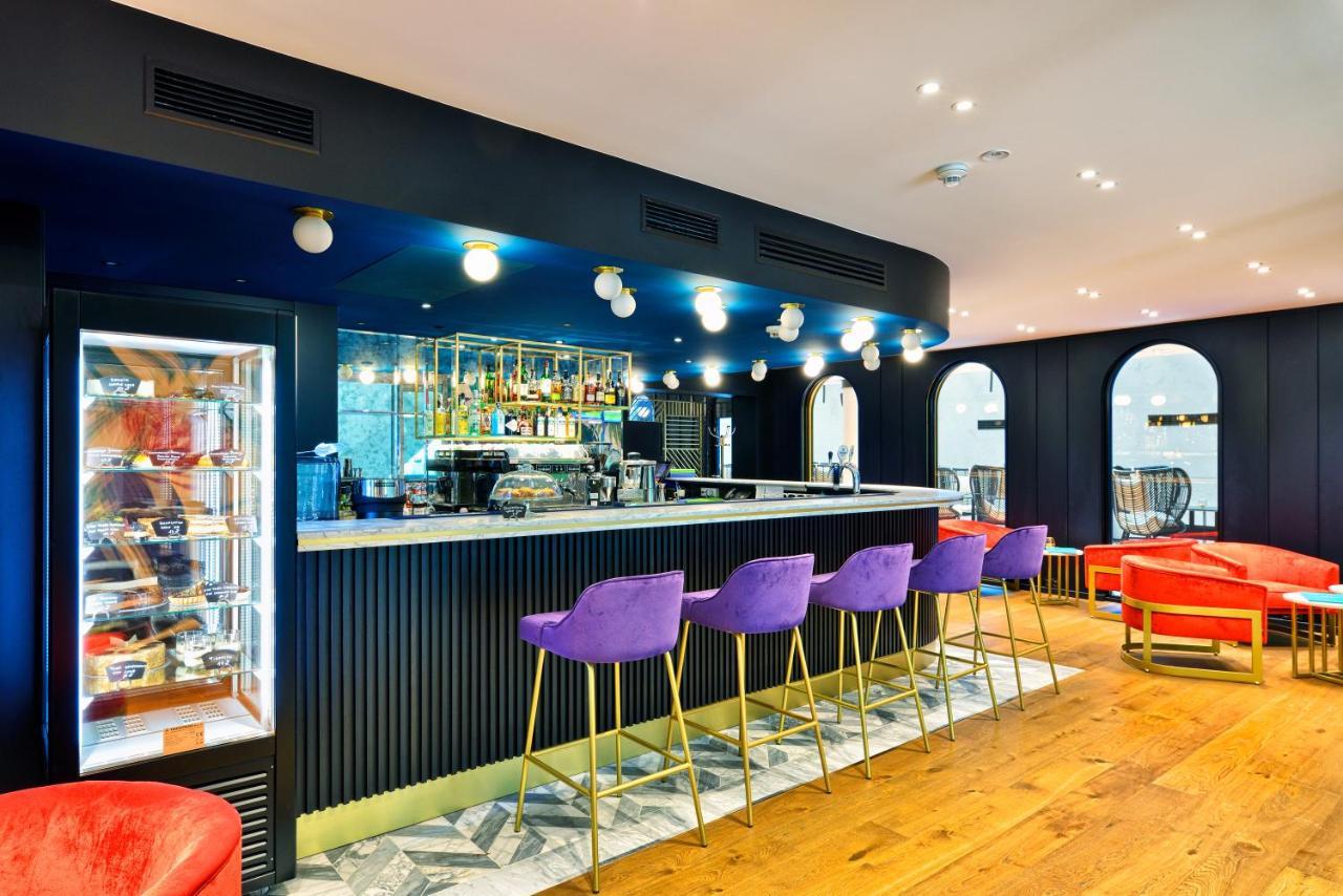 Hotel Ferreus Modern Art Deco Cracóvia Exterior foto The bar at the 2018 London Design Festival